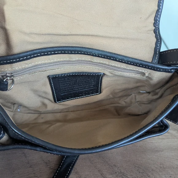 Vintage Coach Bleecker Double Buckle Crossbody - Picture 11 of 14